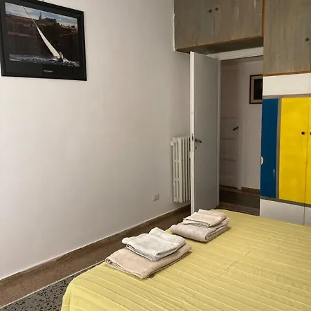 Appartement Two-minute Walk To Libia Metro