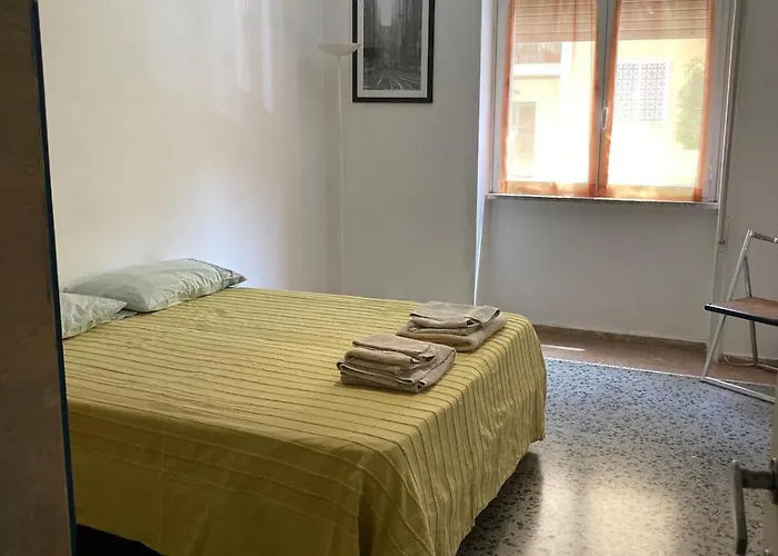 Two-minute Walk To Libia Metro