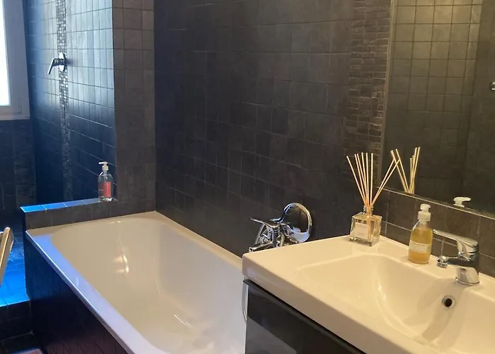 Apartamento Two-minute Walk To Libia Metro *