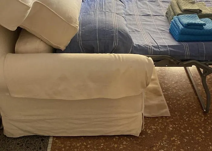 Two-minute Walk To Libia Metro Roma